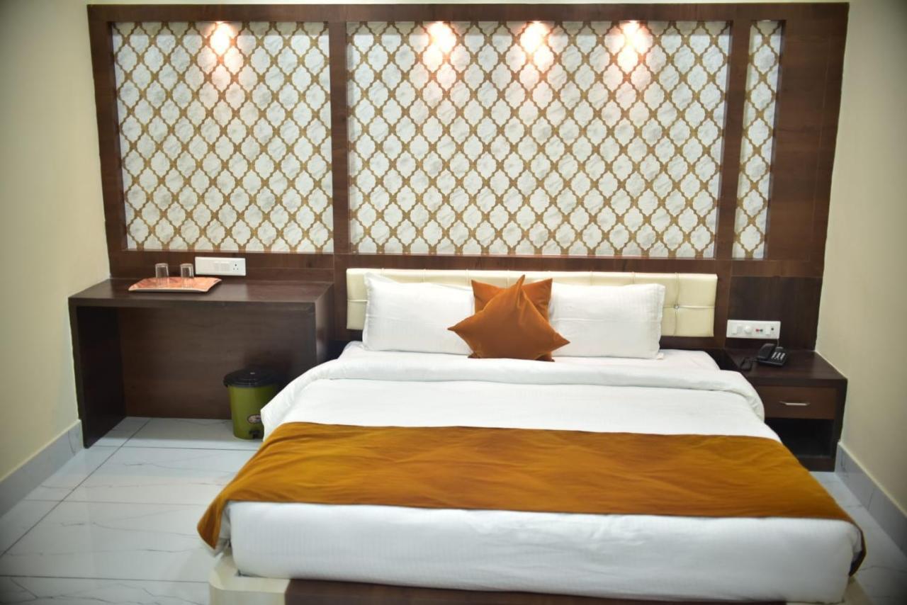 Hotel Sai Krishna Balasore エクステリア 写真