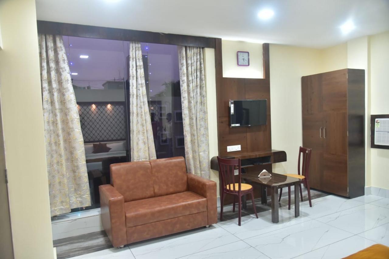 Hotel Sai Krishna Balasore エクステリア 写真