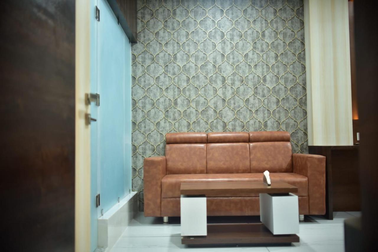 Hotel Sai Krishna Balasore エクステリア 写真